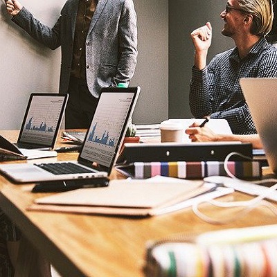 كيفية اختيار أجهزة نقاط البيع المتنقلة المناسبة